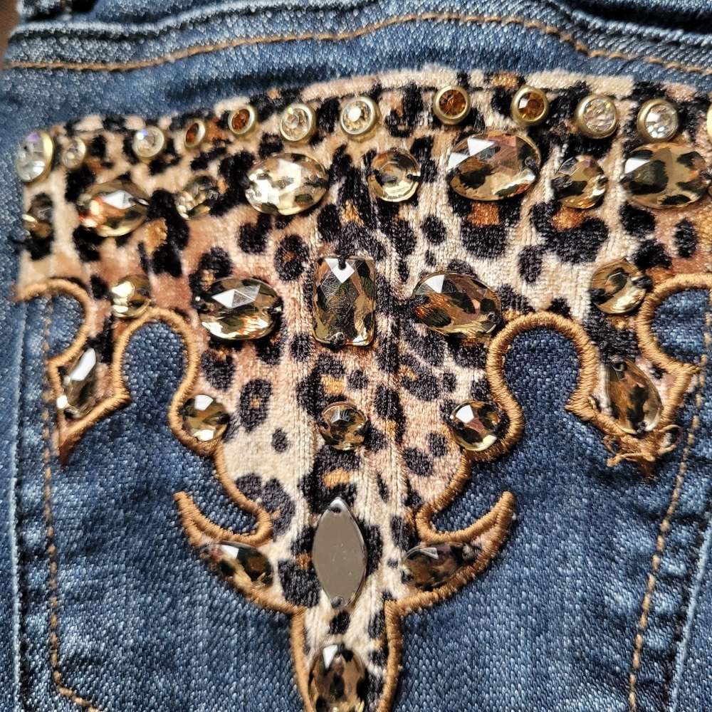 Jeans - Picture 2 of 4